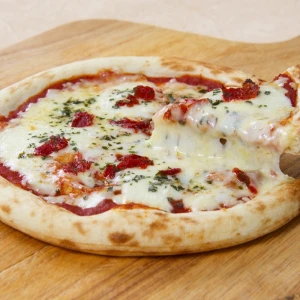ナポリ風マルゲリータピザ