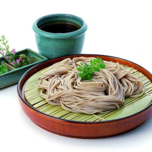 そばの健康効果とは？うどんとの違いや便利な「そばつゆ」「冷凍そば」のご紹介！