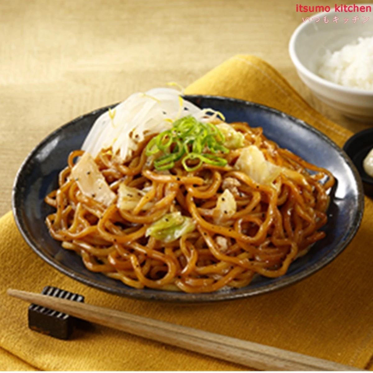 26304x30 【送料無料】 EC牛骨だし醤油まぜそば（雷金） 300gx30袋 日東ベスト [ケース販売]