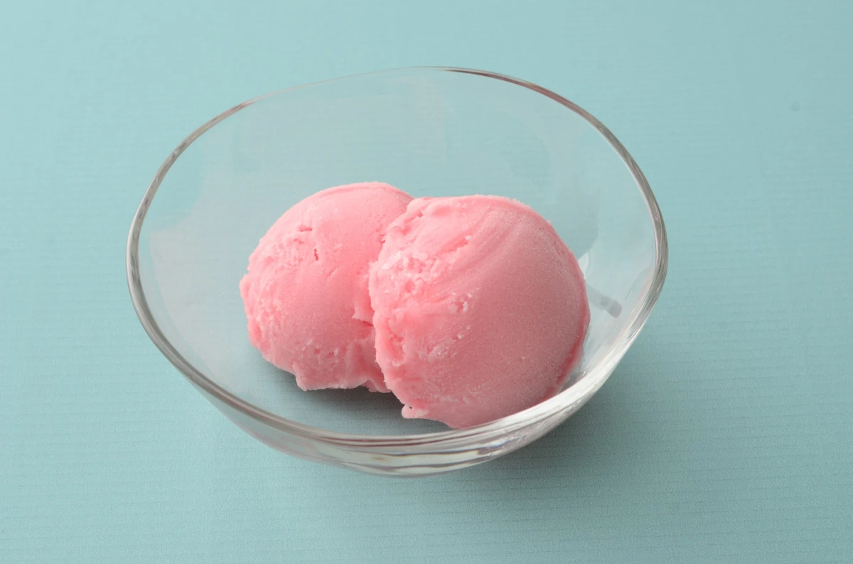 37088x4 【送料無料】 EXストロンググレープフルーツ 2L×4個 森永乳業