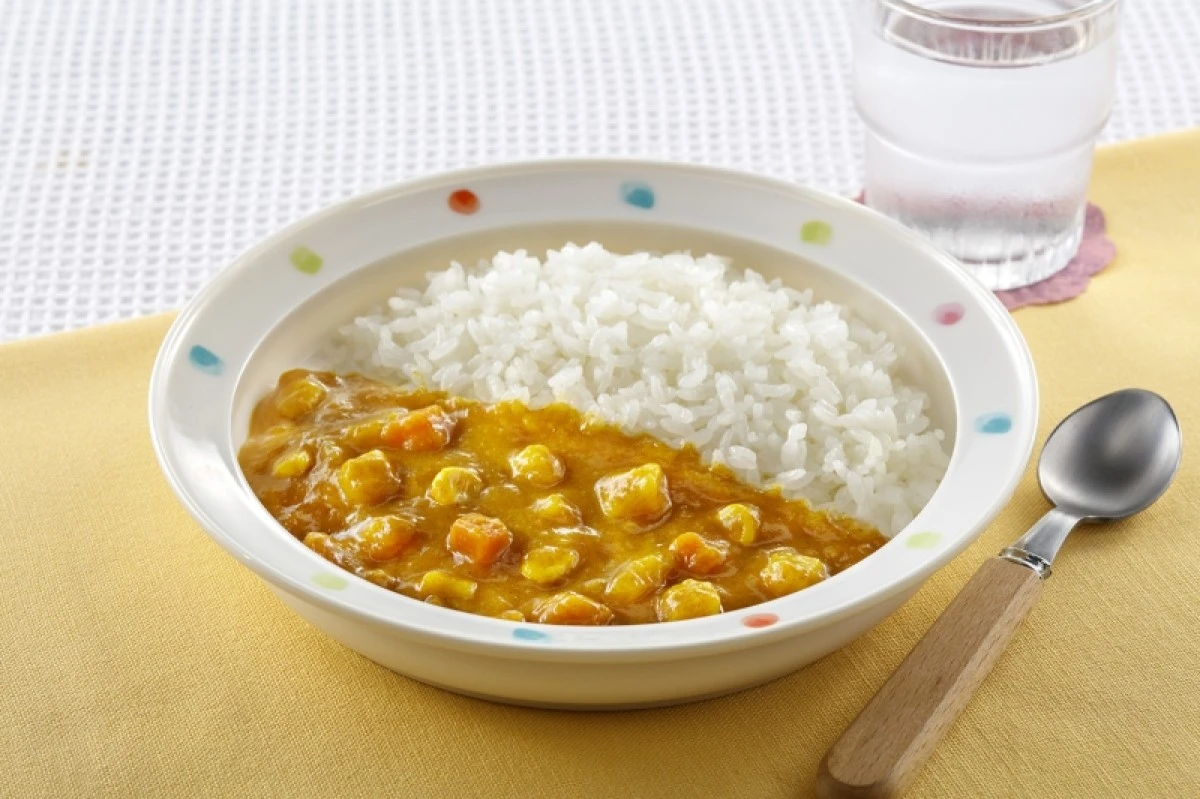 91531x30【送料無料】お子さまカレー 200gx30袋 ハウス食品